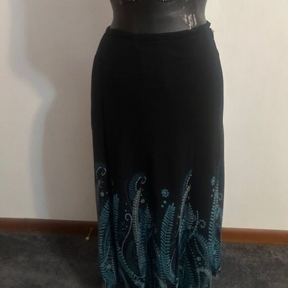 JM Collection Black/Teal Floral print skirt, size 16W - Picture 1 of 4